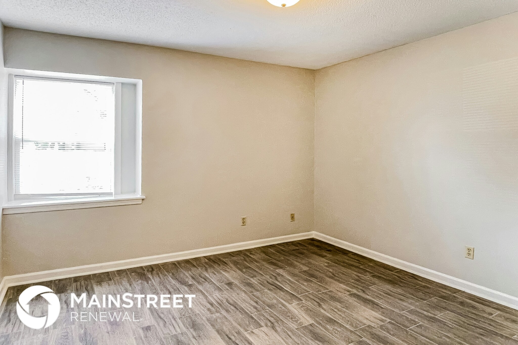 Building Photo - 4290 Park Forest Dr