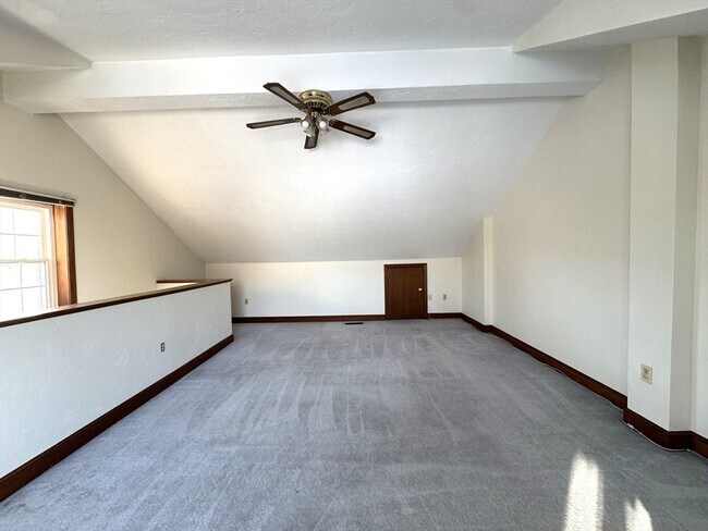 Building Photo - 224 Park St