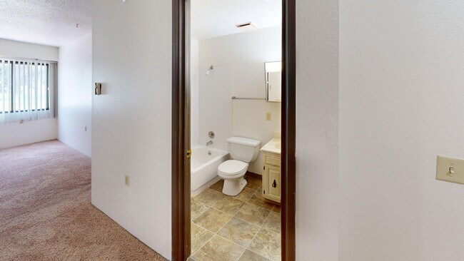 Interior Photo - Park Place West