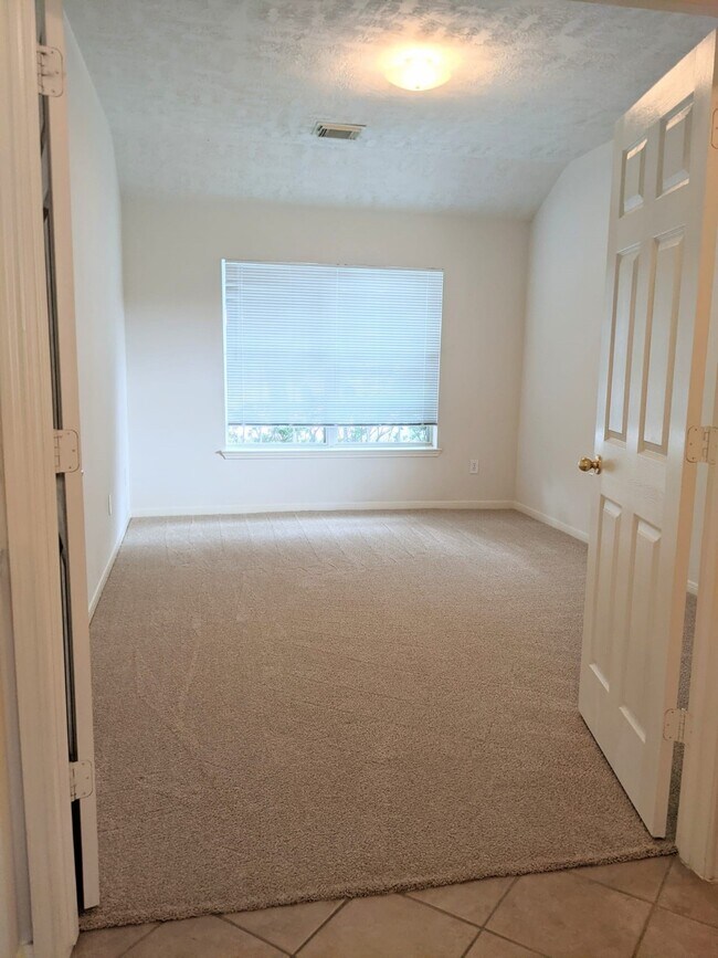 Building Photo - 19031 Telford Way