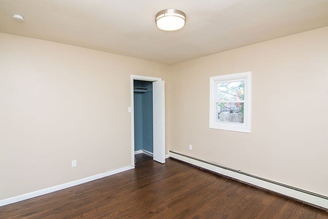 Building Photo - 127 Avenue F