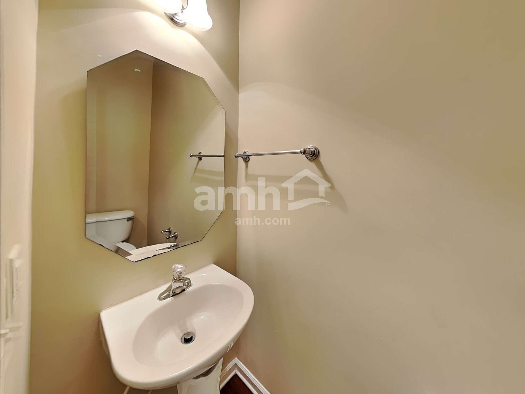 Building Photo - 16109 Long Talon Way