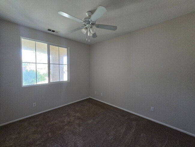 Building Photo - Moreno Valley Single Story Home