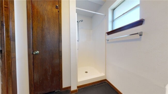 Building Photo - 8251 W Sh-21
