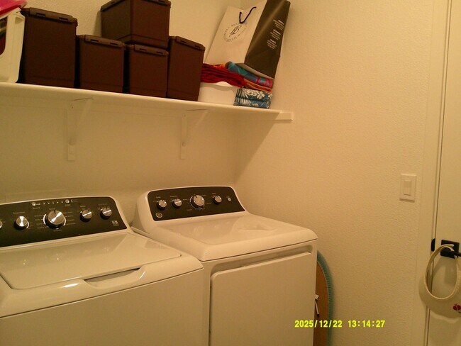 Building Photo - 2255 Lark Way