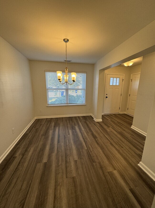 Building Photo - 1032 Tee Shot Dr