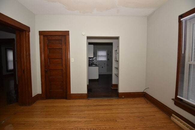 Building Photo - 508 S St Joseph St