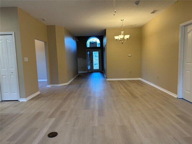 Building Photo - 8210 Whistling Pine Way