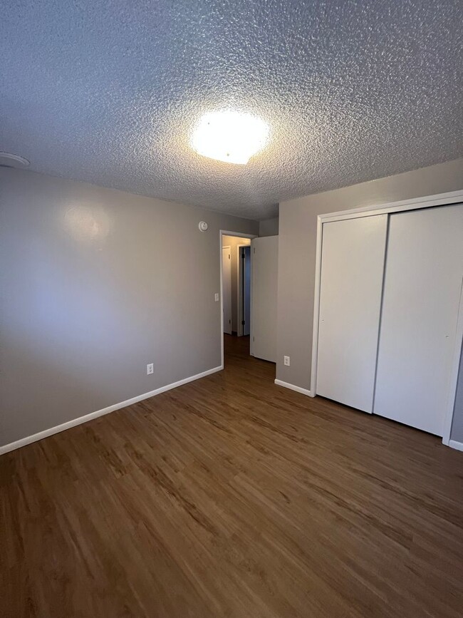 Building Photo - North Spokane Remodeled Gem!! Available Mi...