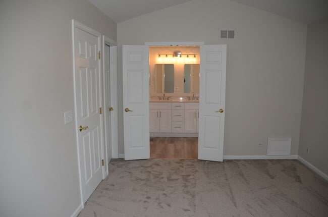 Building Photo - 8012 Sierra Woods Ln