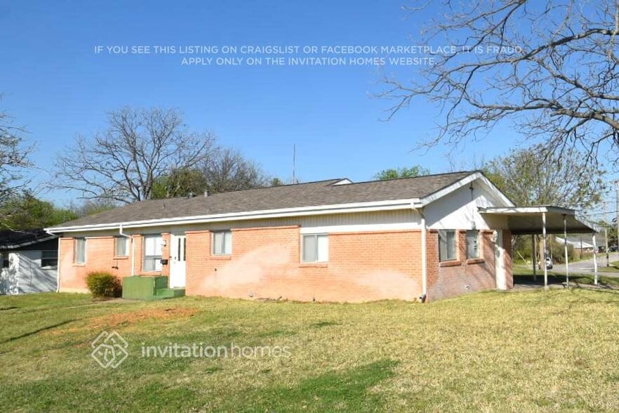 Building Photo - 202 Case St