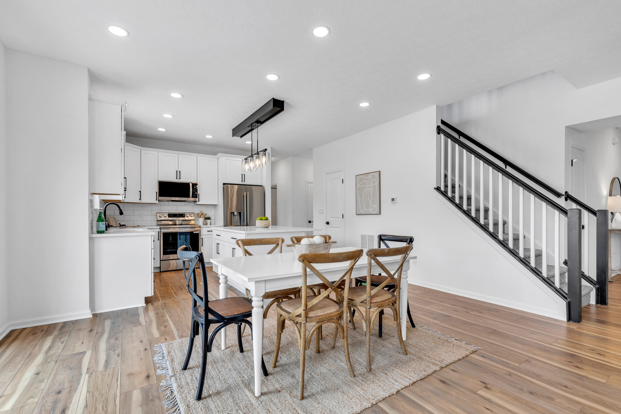 Building Photo - 9724 Brooks Dr