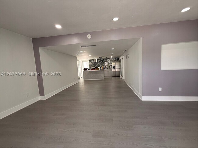 Building Photo - 1720 NW 124th Terrace