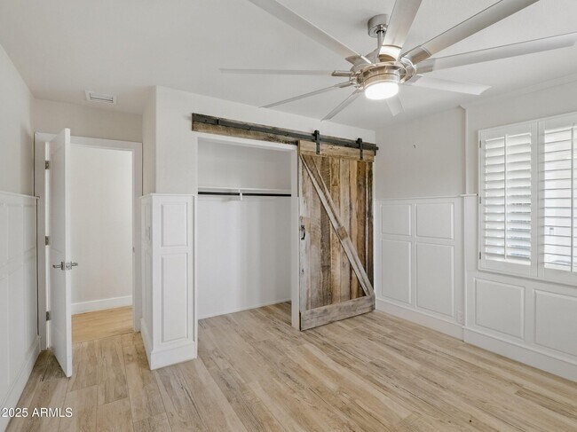 Building Photo - 12210 N 67th St