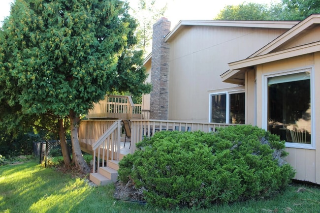 Building Photo - 2721 Westcliffe Dr