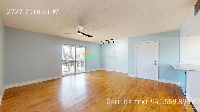 Building Photo - 2727 75th St W