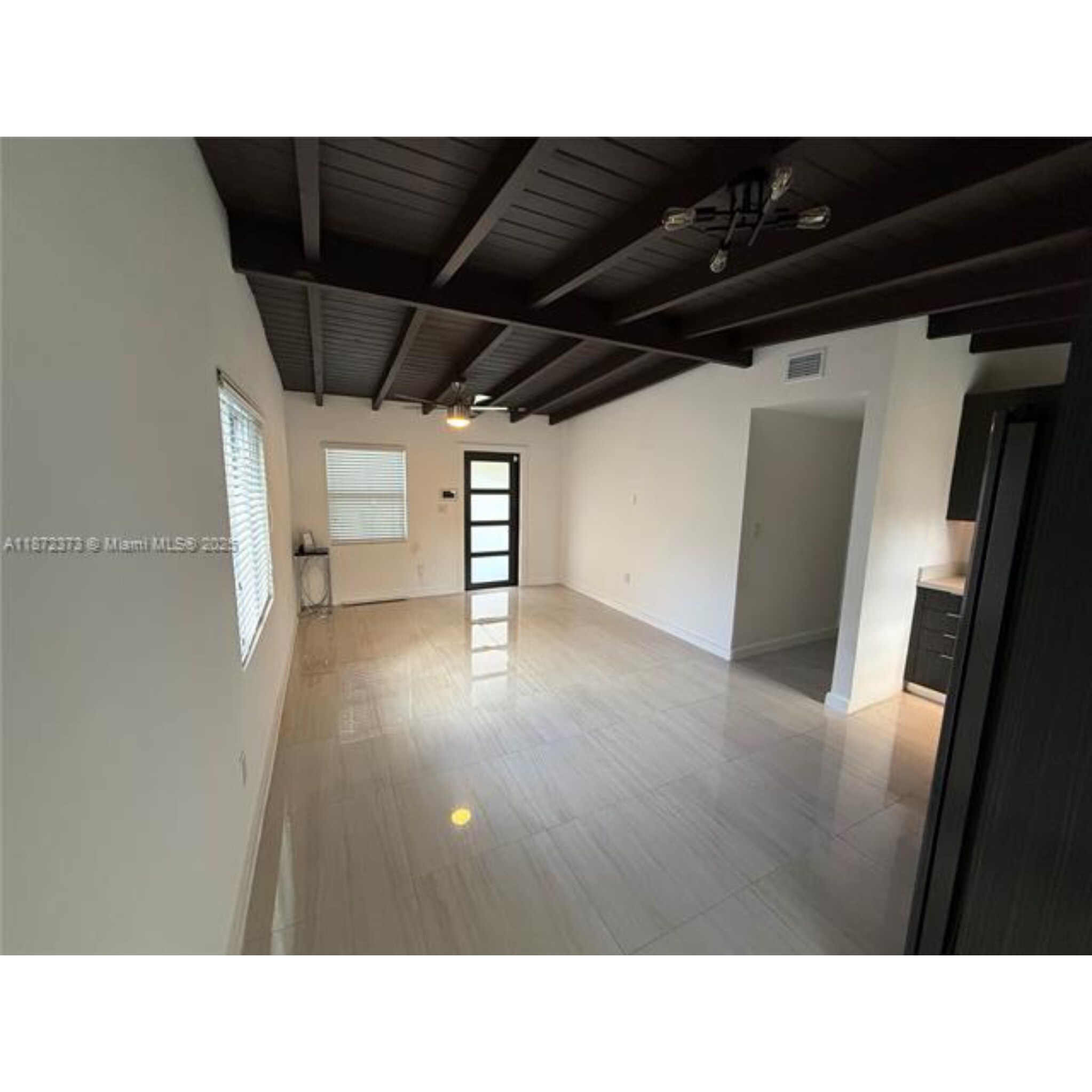 Building Photo - 4910 SW 98th Avenue Rd