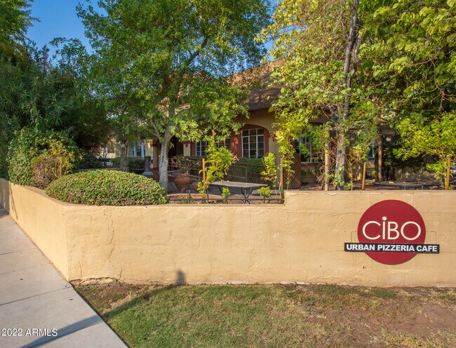 Building Photo - 805 4th Ave