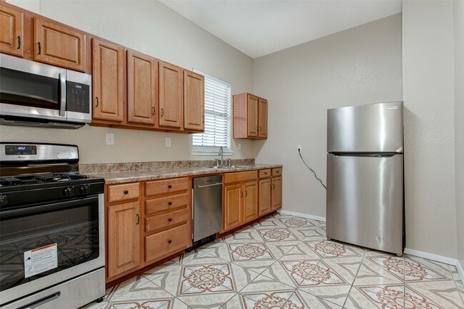 Building Photo - 111 S Henderson Ave