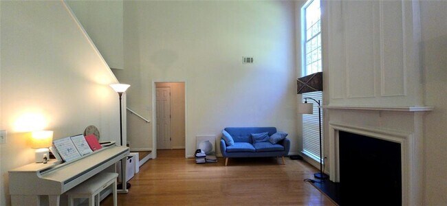 Building Photo - 135 Friars Head Dr NE