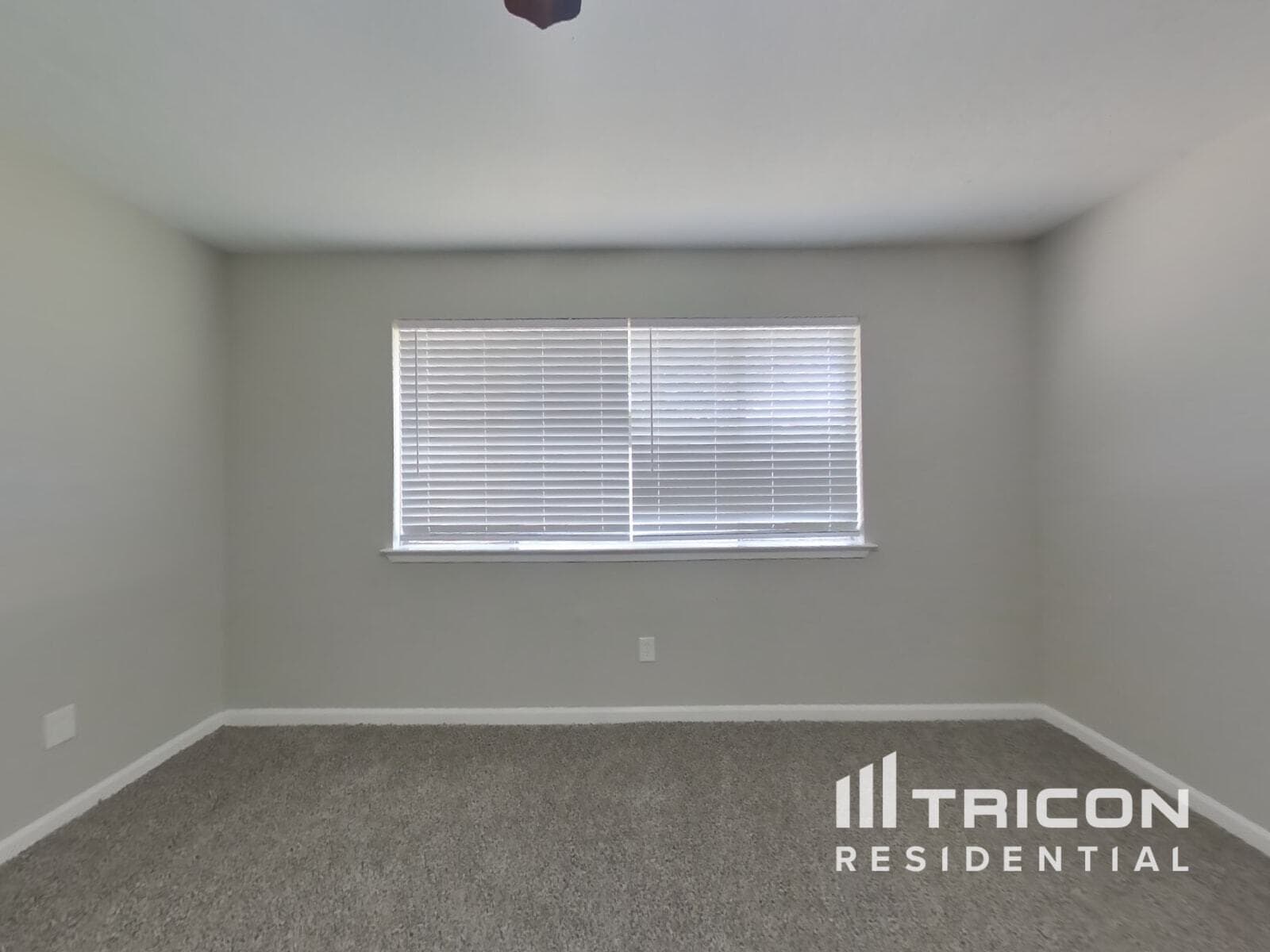 Building Photo - 8610 Orchard Ridge Ln