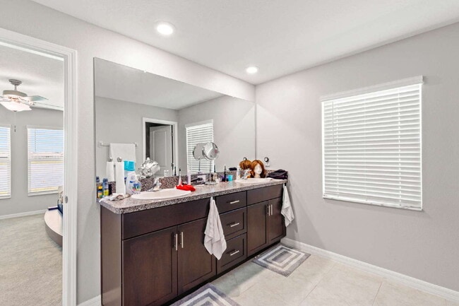 Building Photo - Like New Home For Rent In Creek Preserve!