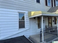 Building Photo - 4453 Main St