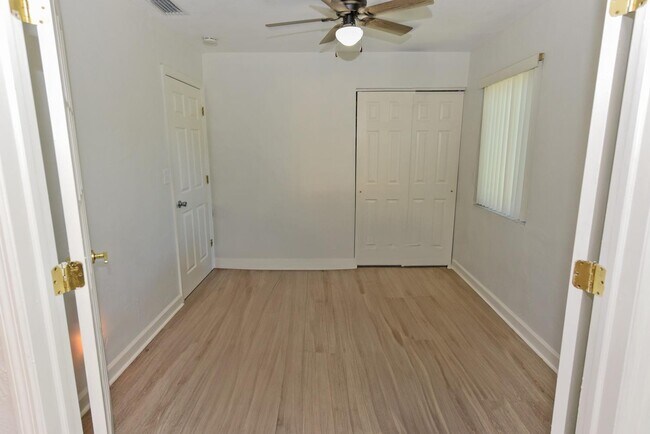 Building Photo - 727 Bunker Rd