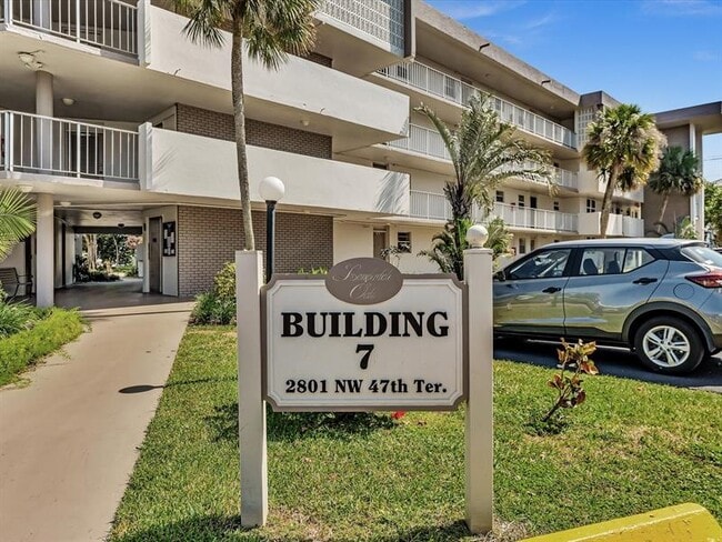 Building Photo - 2801 NW 47th Terrace