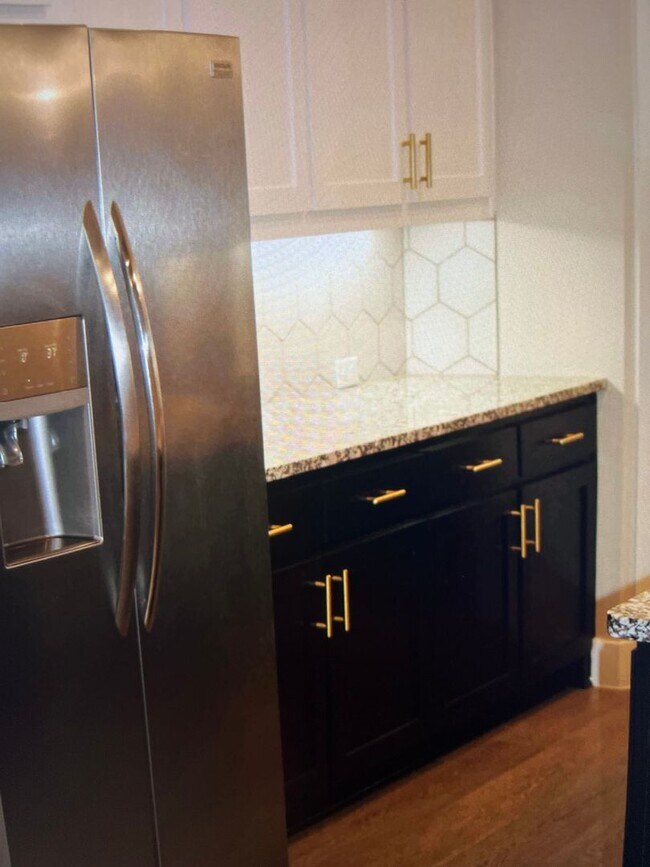 Building Photo - MOVE IN SPECIAL $500 OFF 1ST FULL MONTHS RENT!!! Mira Lagos Villas is an Up and Coming, 55+ activ...