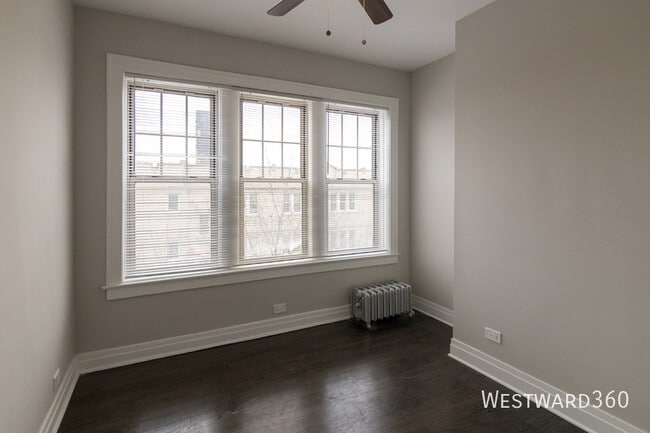 Building Photo - 3126 W Eddy-3