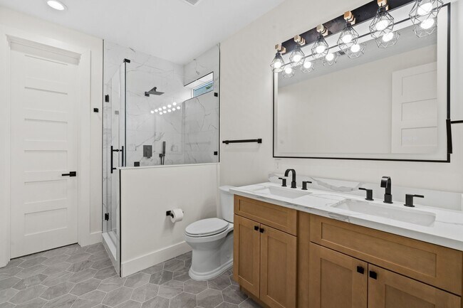 Building Photo - 8023 Easter St