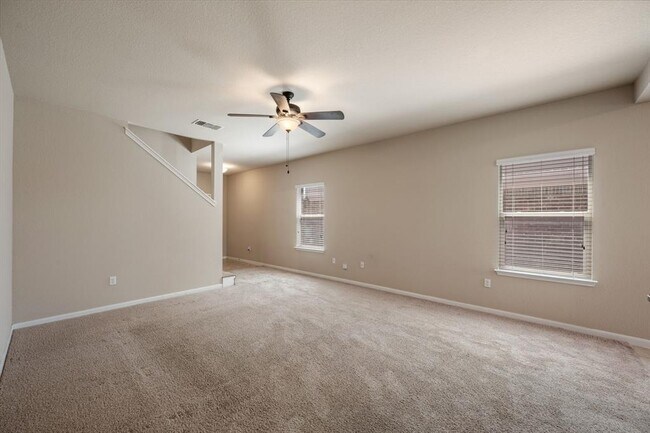 Building Photo - 231 Northern Flicker St