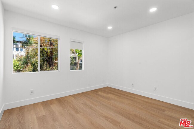 Building Photo - 16100 Sunset Blvd