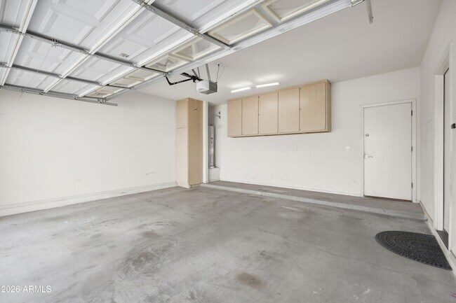 Building Photo - 4248 S Mariposa Dr