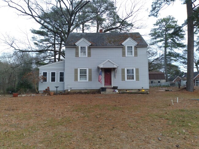 Building Photo - 121 Horsey Ave
