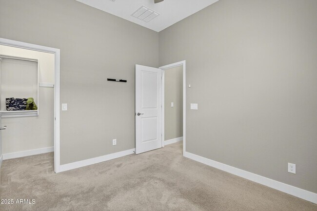 Building Photo - 3405 S 183rd Dr