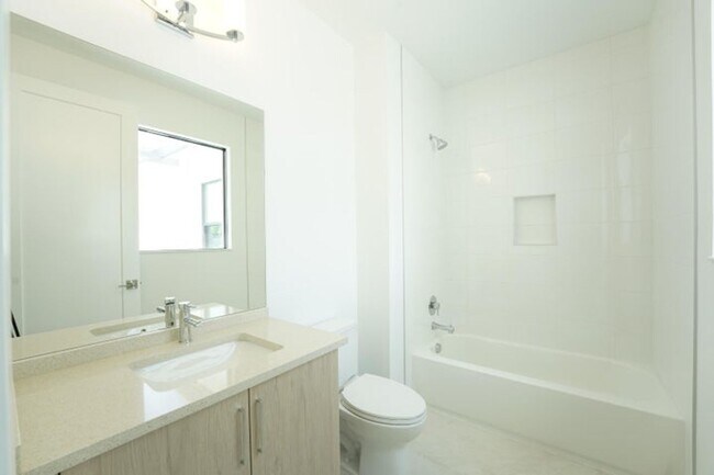 Building Photo - 9099 Silver Marsh Ln