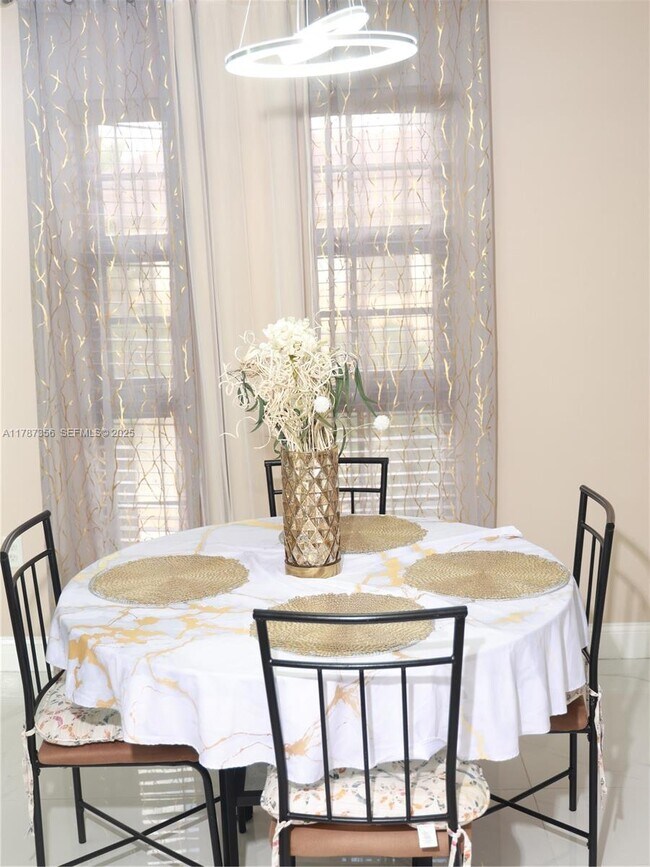 Building Photo - 5550 NW 44th St