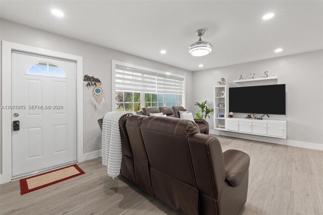 Building Photo - 1366 Osprey Ct