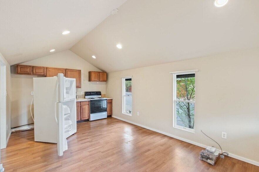 Building Photo - 3602 1/2 West Colorado Avenue