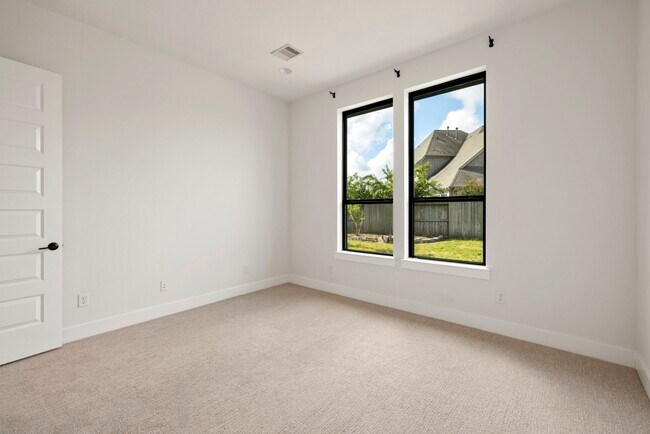 Building Photo - 1026 McMurtry Ridge Dr