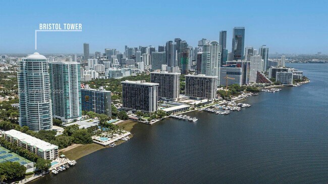 Building Photo - 2127 Brickell Ave