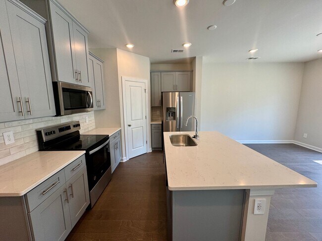 Building Photo - 3BR/2.5BA Townhouse in Monroe
