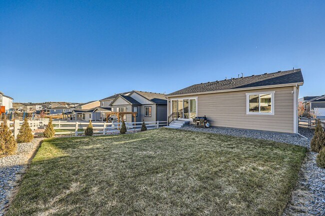 Building Photo - Modern Comfort in Castle Rock: 2-Bed, 2-Bath Home!!