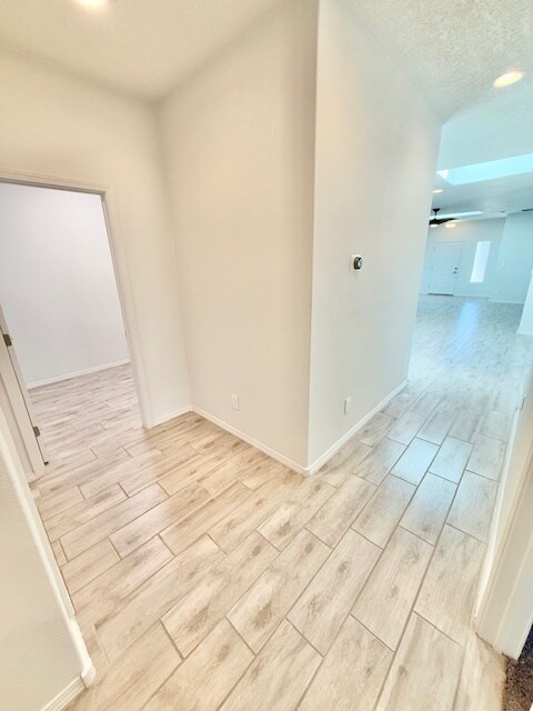 Building Photo - 6113 Strand Loop SE