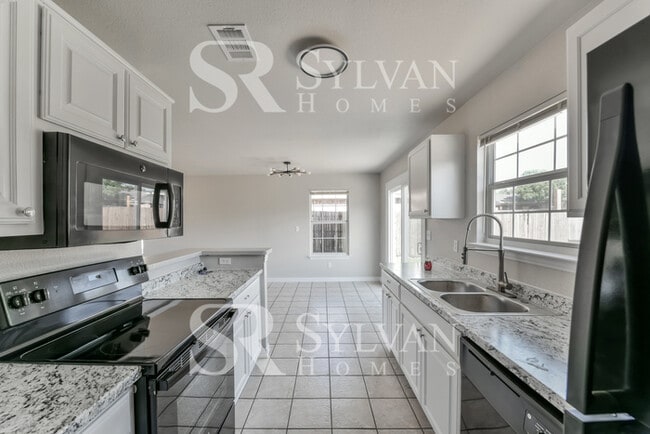 Building Photo - Come and live the good life in this beautiful 4 bedroom, 2 bathroom home