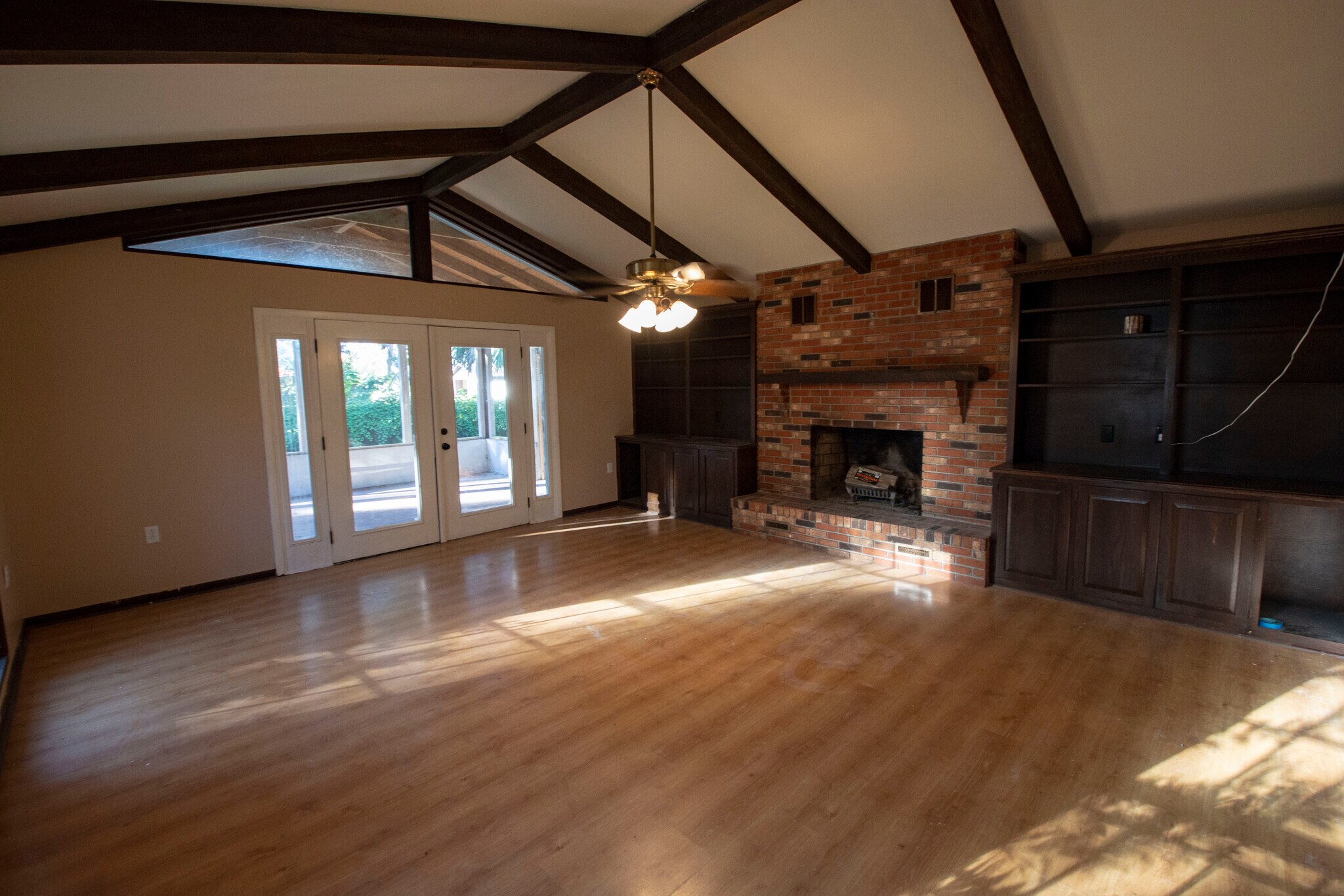 Building Photo - 831 Devon Drive