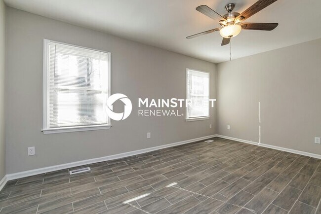 Building Photo - 3 Bedroom Pet-Friendly Home in RALEIGH, NC with Main Street Renewal