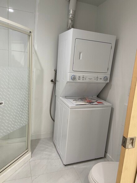 washer/Dryer - 13044 Tonopah St